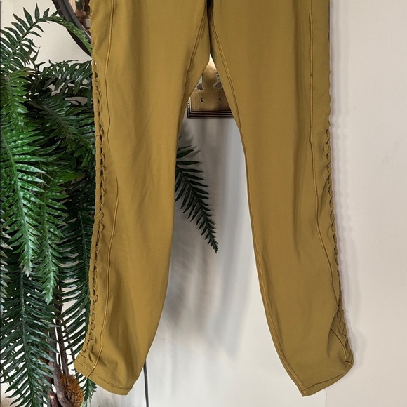 Brand New CALIA Inspire Crochet High-Rise 7/8 Leggings Fitted Tight Olive Bronze - Picture 5 of 16